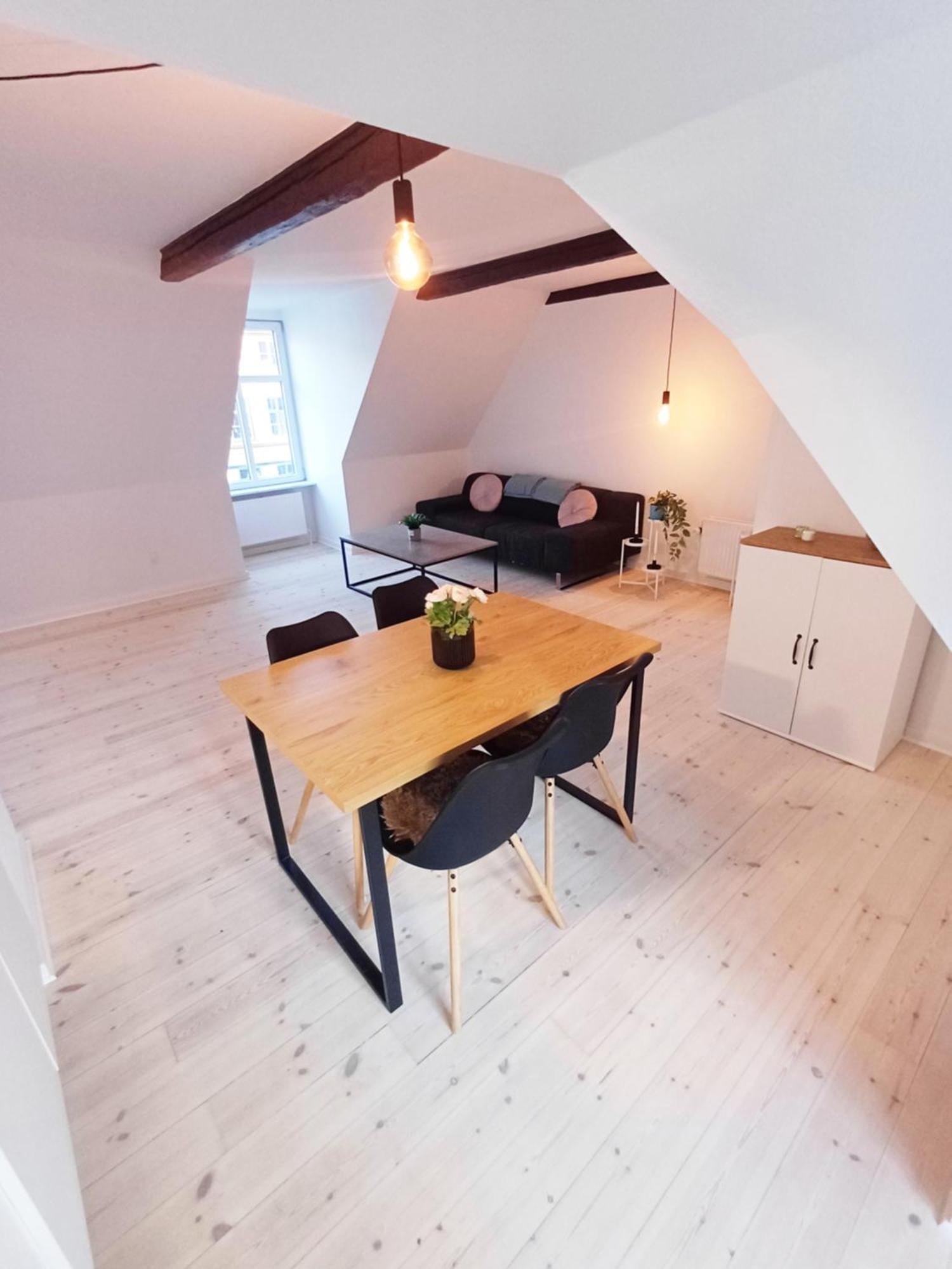 Large Double Room In The Center Of City راندرس المظهر الخارجي الصورة
